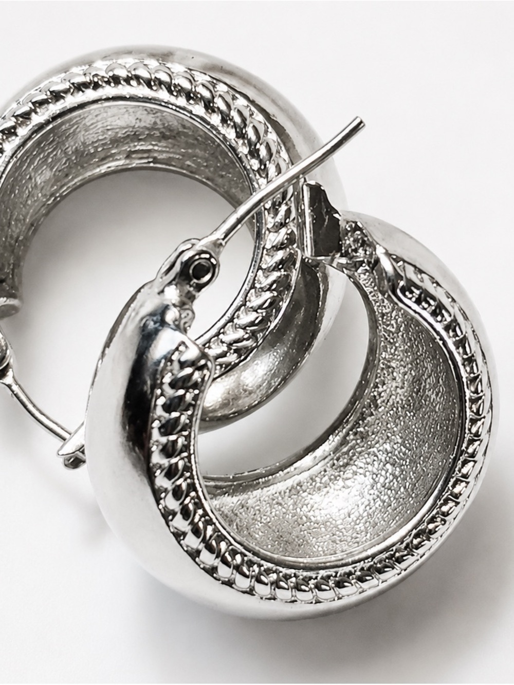 ✨Monet Silver Braided-Edge Hoop Earrings